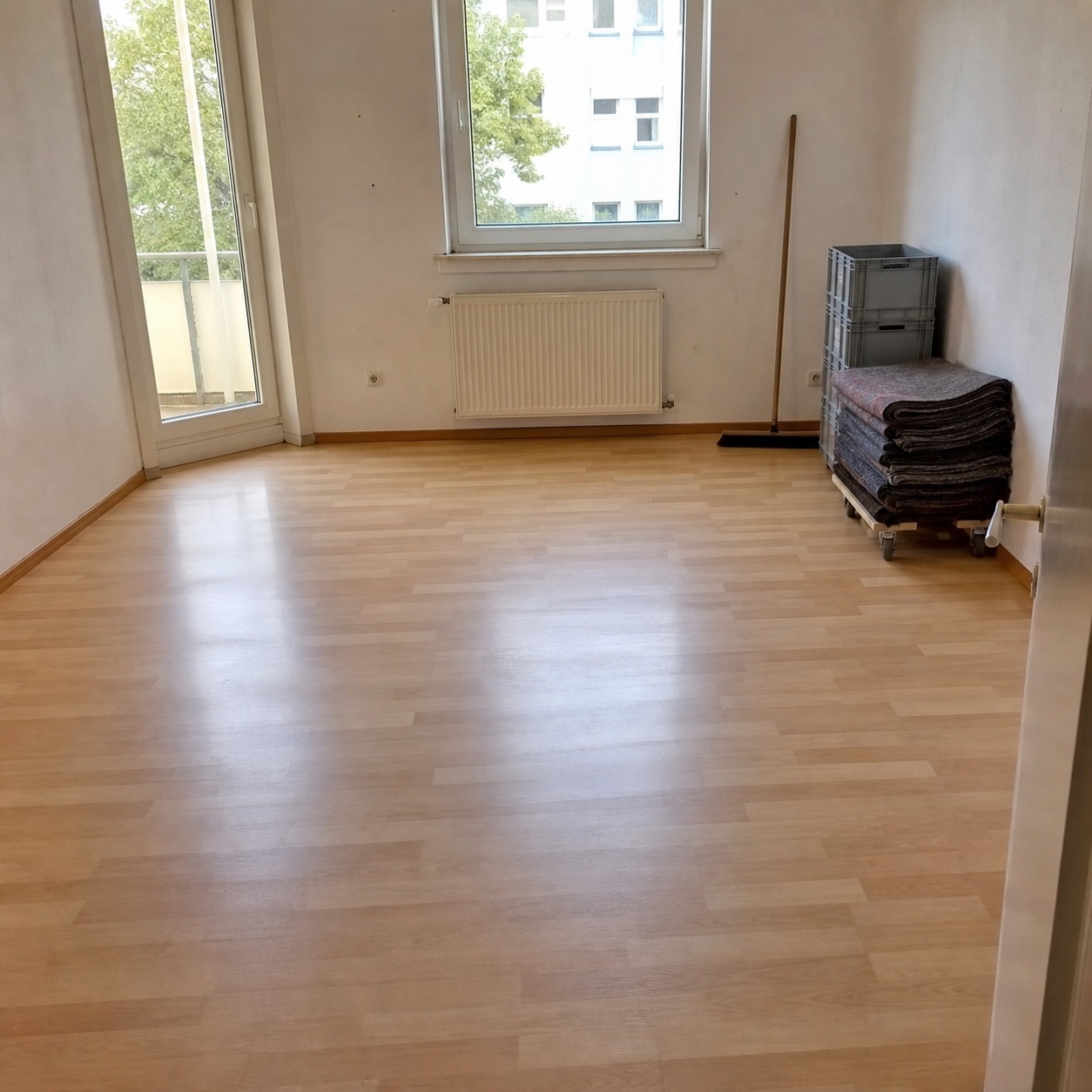 Besenrein geräumter Raum nach einer Entrümpelung in Schermbeck